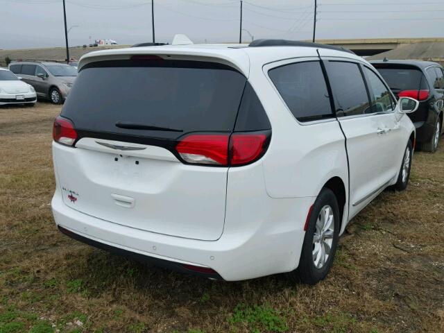 2C4RC1BG8HR810606 - 2017 CHRYSLER PACIFICA T WHITE photo 4