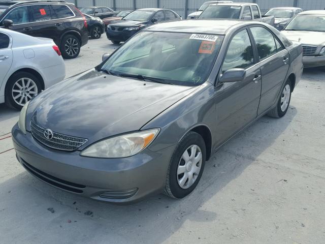 4T1BE32K43U781169 - 2003 TOYOTA CAMRY LE GRAY photo 2