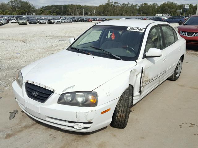 KMHDN46D24U760901 - 2004 HYUNDAI ELANTRA GL WHITE photo 2