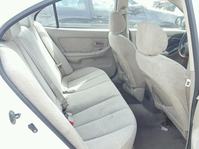 KMHDN46D24U760901 - 2004 HYUNDAI ELANTRA GL WHITE photo 6