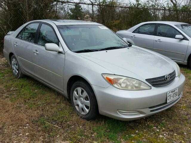 4T1BE32KX2U092493 - 2002 TOYOTA CAMRY LE SILVER photo 1