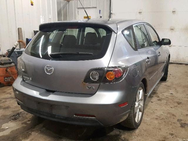 JM1BK143X51290326 - 2005 MAZDA 3 HATCHBAC GRAY photo 4