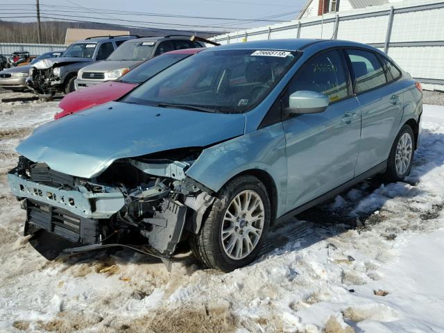 1FAHP3F28CL405637 - 2012 FORD FOCUS SE BLUE photo 2