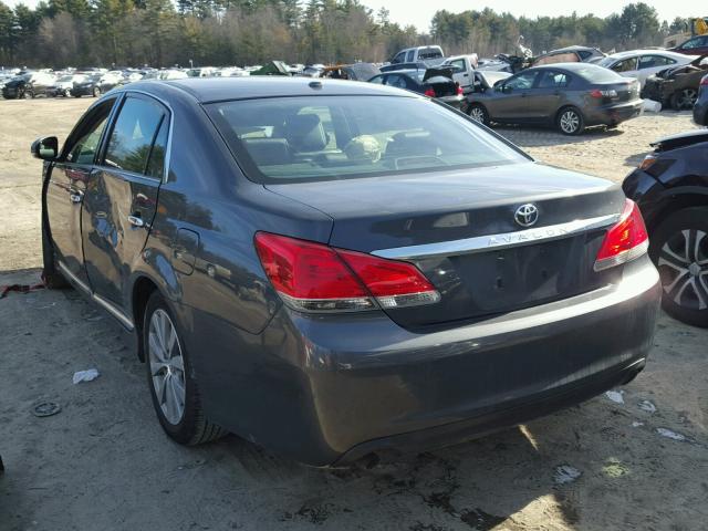 4T1BK3DB7CU452570 - 2012 TOYOTA AVALON BAS GRAY photo 3