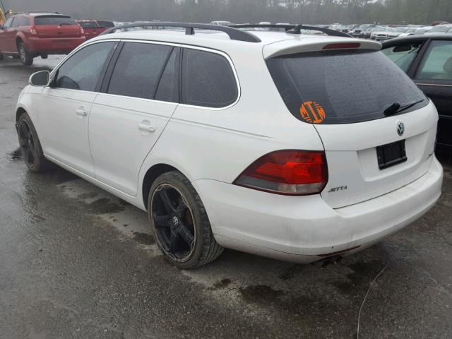 3VWTX7AJ8AM664082 - 2010 VOLKSWAGEN JETTA SE WHITE photo 3