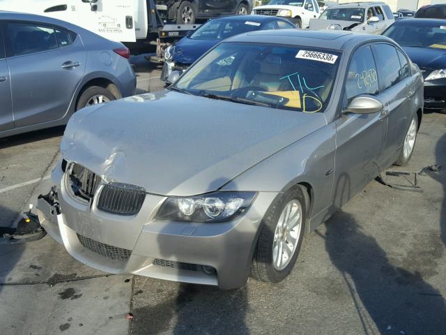 WBAVA37587NL12115 - 2007 BMW 328 I SILVER photo 2