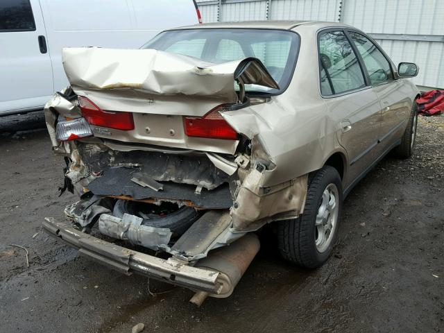 1HGCG5648YA109491 - 2000 HONDA ACCORD LX GOLD photo 4