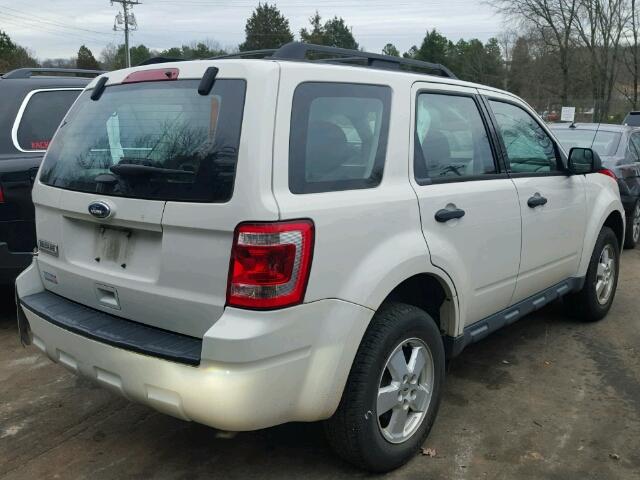 1FMCU0C7XCKC51851 - 2012 FORD ESCAPE XLS WHITE photo 4