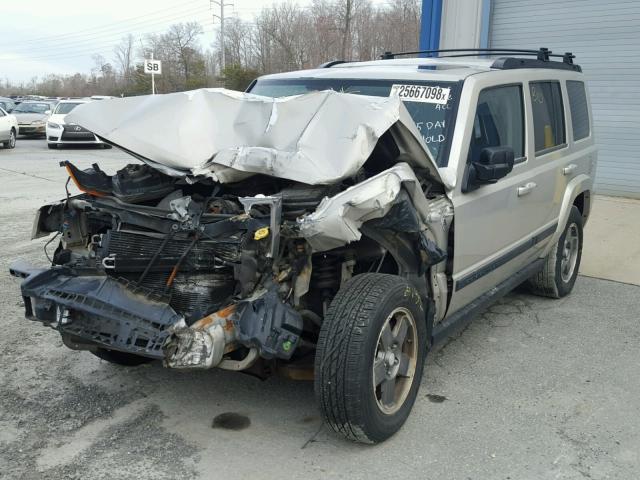 1J8HG48N88C172284 - 2008 JEEP COMMANDER GRAY photo 2