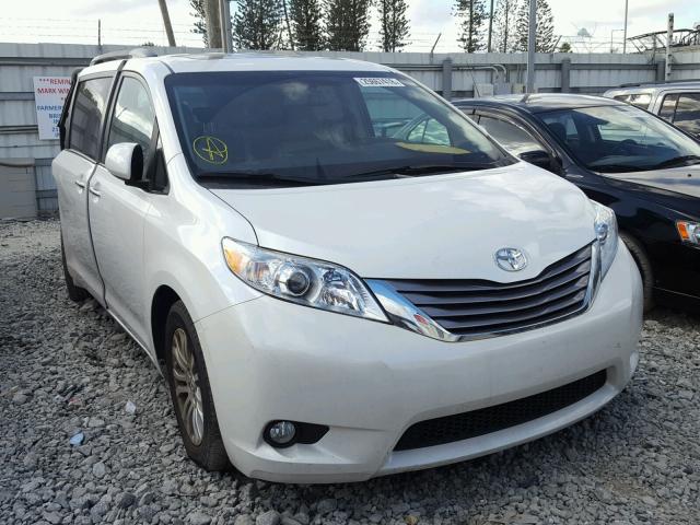 5TDYK3DC2FS669881 - 2015 TOYOTA SIENNA XLE WHITE photo 1