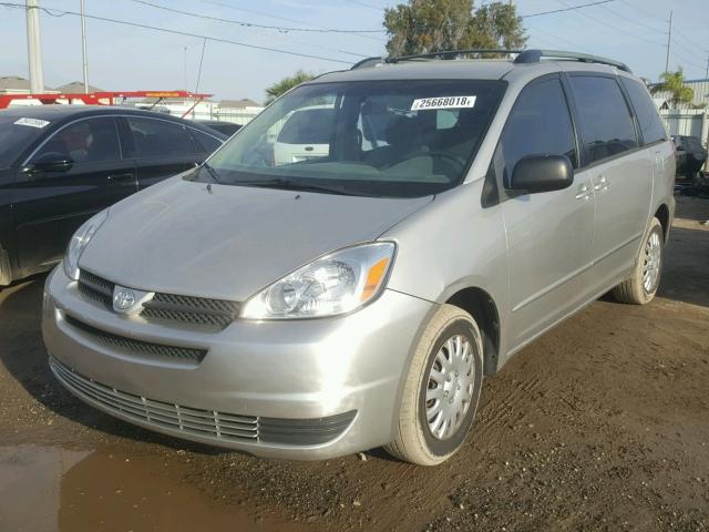 5TDZA23C85S349482 - 2005 TOYOTA SIENNA CE GRAY photo 2