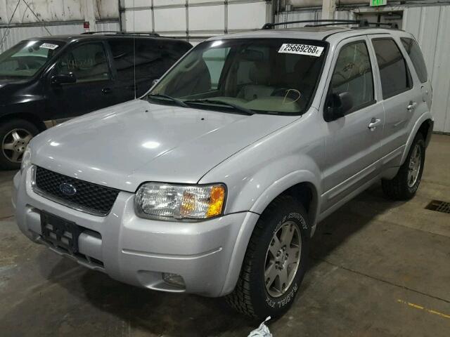 1FMCU94163KA51936 - 2003 FORD ESCAPE LIM SILVER photo 2