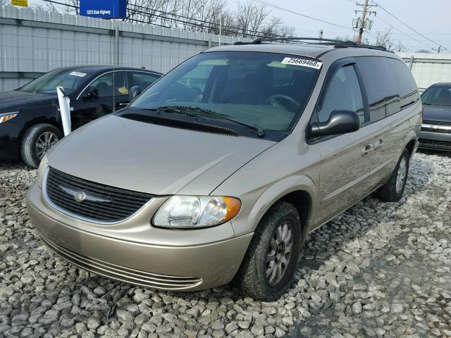 2C4GP74L23R256934 - 2003 CHRYSLER TOWN & COU GOLD photo 2