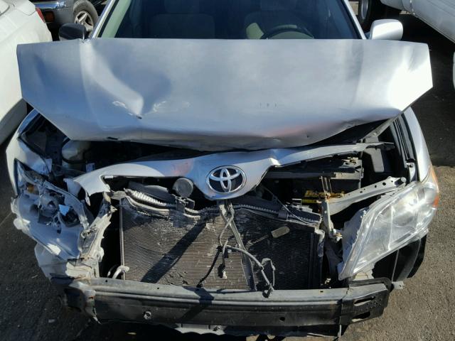 JTNBE46K273022323 - 2007 TOYOTA CAMRY NEW SILVER photo 7