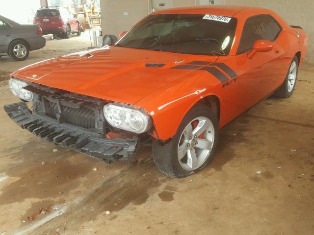 2B3CJ5DT3AH305292 - 2010 DODGE CHALLENGER ORANGE photo 2