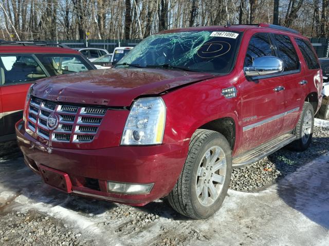 1GYUKAEF3AR138721 - 2010 CADILLAC ESCALADE MAROON photo 2