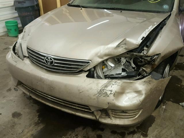 4T1BE32K35U419739 - 2005 TOYOTA CAMRY LE TAN photo 9