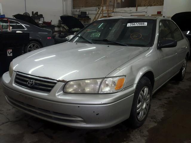 4T1BG22K41U087969 - 2001 TOYOTA CAMRY CE SILVER photo 2