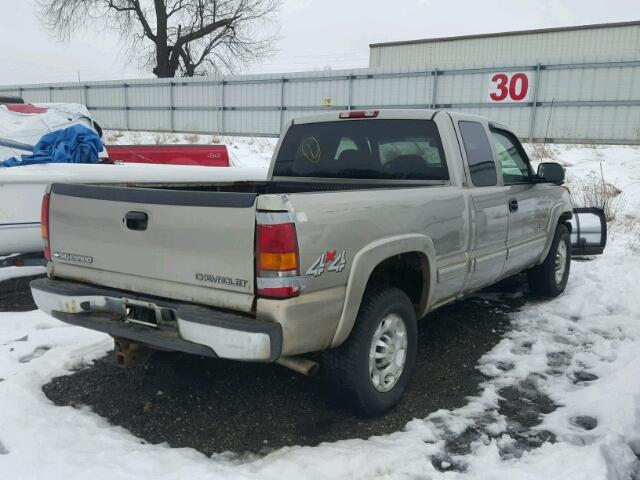 1GCGK29U8XE237052 - 1999 CHEVROLET SILVERADO GRAY photo 4