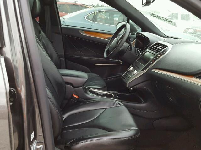 5LMCJ2C98HUL58038 - 2017 LINCOLN MKC SELECT 灰色 照片 5