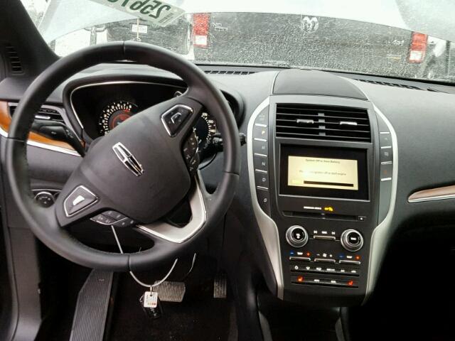 5LMCJ2C98HUL58038 - 2017 LINCOLN MKC SELECT 灰色 照片 9