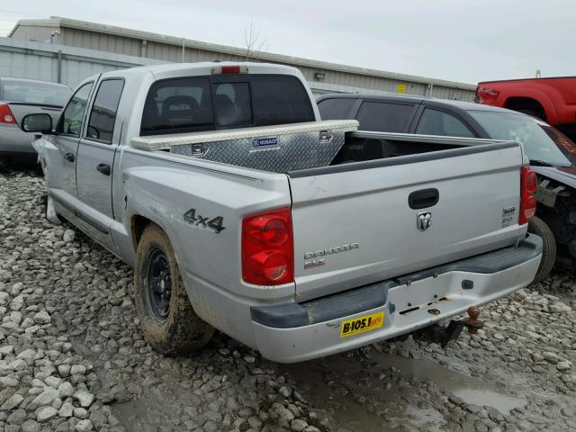 1D7HW48JX7S103968 - 2007 DODGE DAKOTA QUA SILVER photo 3