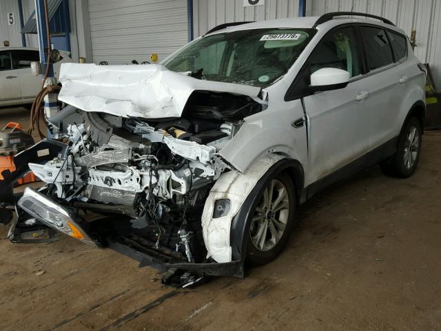 1FMCU0GD7HUD66726 - 2017 FORD ESCAPE SE WHITE photo 2