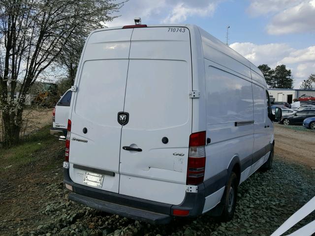 WD0PE845085279878 - 2008 DODGE SPRINTER 2 WHITE photo 4