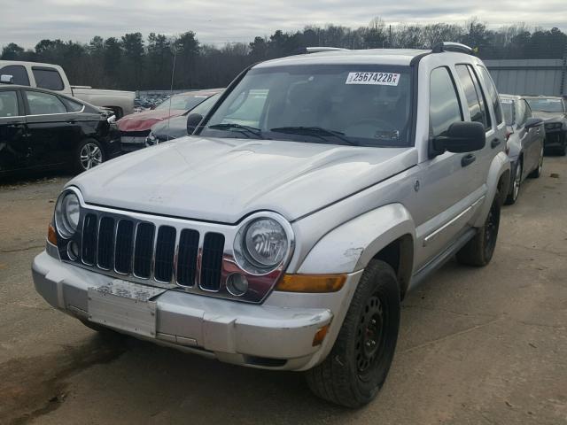 1J4GL58KX5W649392 - 2005 JEEP LIBERTY LI SILVER photo 2