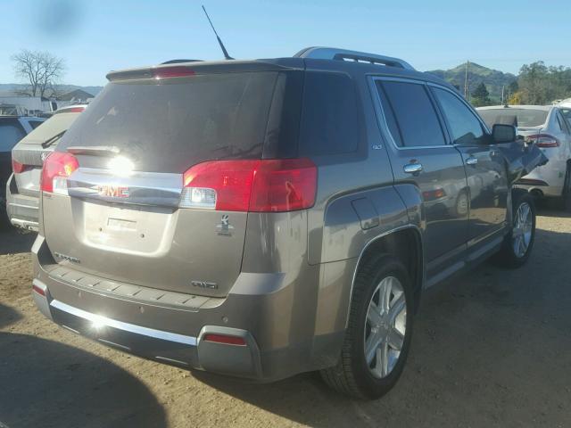 2CTFLJEW0A6397484 - 2010 GMC TERRAIN SL GRAY photo 4