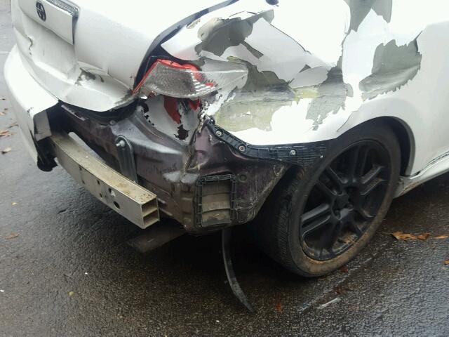 JTKDE177850004986 - 2005 TOYOTA SCION TC 白色 照片 9