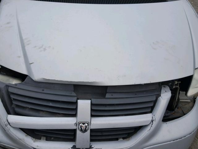 1D4GP24R85B294924 - 2005 DODGE GRAND CARA SILVER photo 7