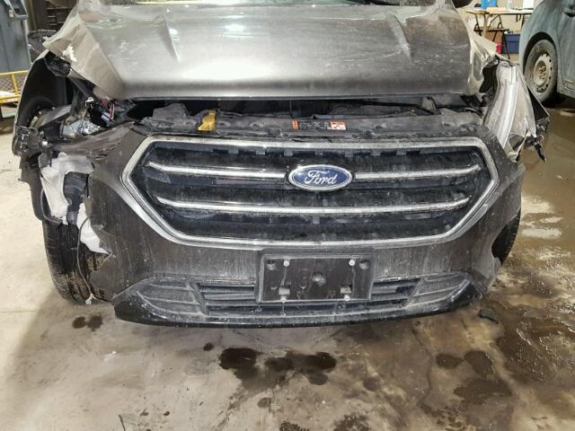 1FMCU9G97HUB92009 - 2017 FORD ESCAPE SE GRAY photo 9