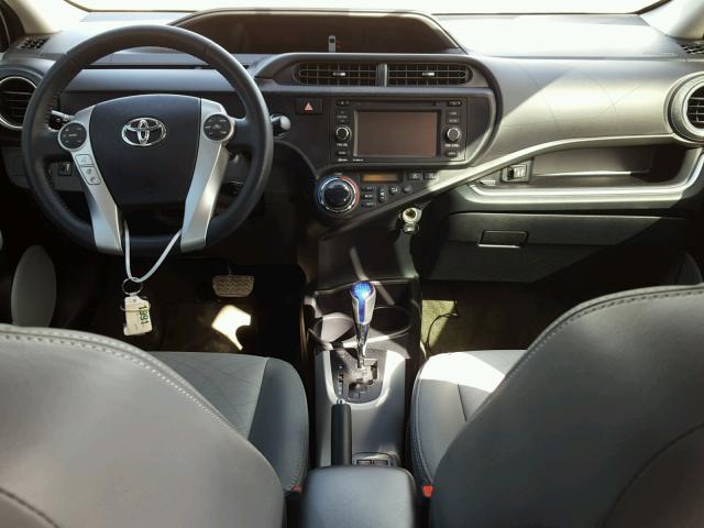 JTDKDTB32E1075323 - 2014 TOYOTA PRIUS C WHITE photo 9