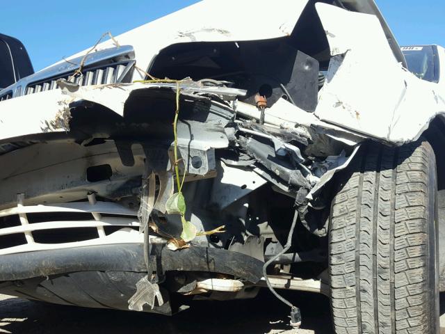 1LNHM87A2YY859359 - 2000 LINCOLN LS WHITE photo 9