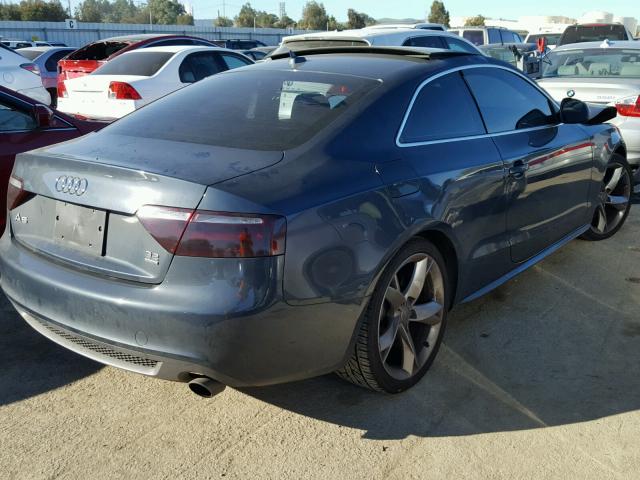 WAUDK78T59A024883 - 2009 AUDI A5 QUATTRO GRAY photo 4