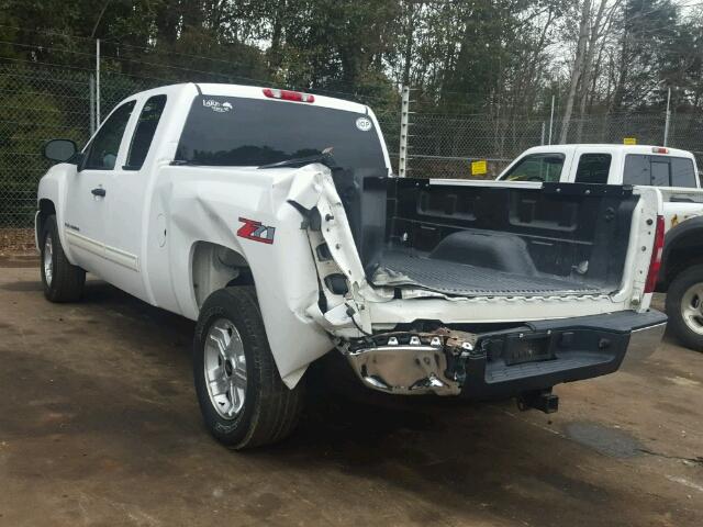 1GCEC29029Z127112 - 2009 CHEVROLET SILVERADO WHITE photo 3