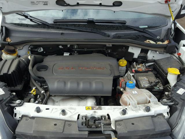 ZFBERFAT7F6A49442 - 2015 RAM PROMASTER 白色 照片 7