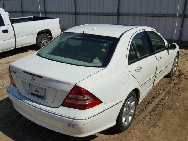 WDBRF54H66F810014 - 2006 MERCEDES-BENZ C GENERATI WHITE photo 4