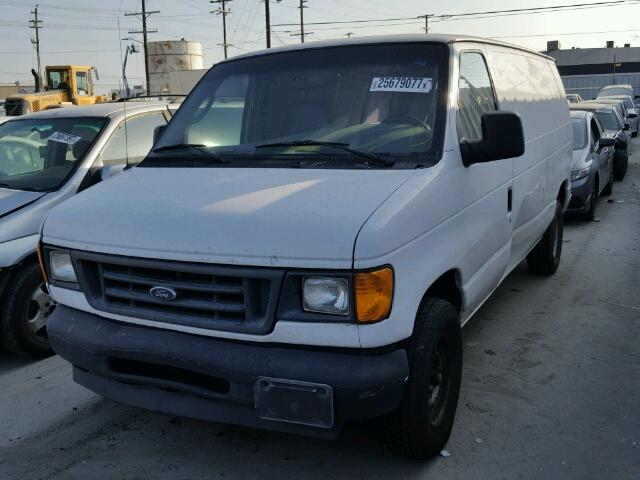 1FTRE14243HB49480 - 2003 FORD ECONOLINE WHITE photo 2