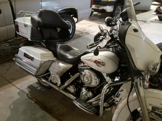 1HD1FC4197Y653086 - 2007 HARLEY-DAVIDSON FLHTCUI WHITE photo 1