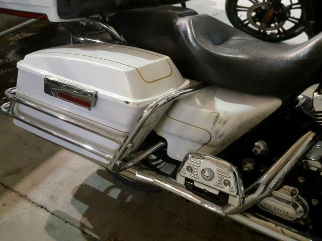 1HD1FC4197Y653086 - 2007 HARLEY-DAVIDSON FLHTCUI WHITE photo 9
