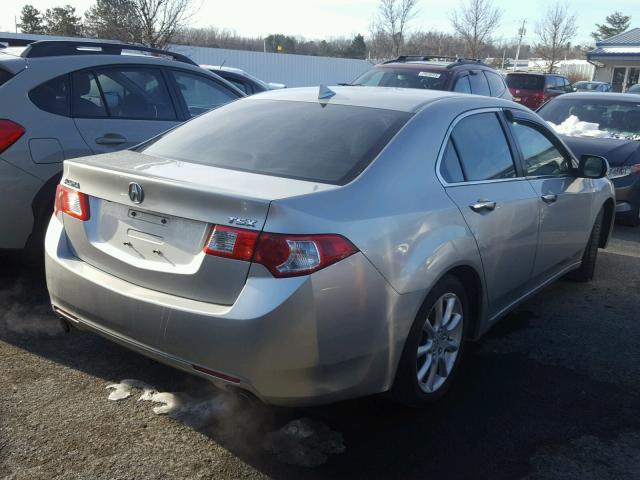 JH4CU266X9C035583 - 2009 ACURA TSX SILVER photo 4