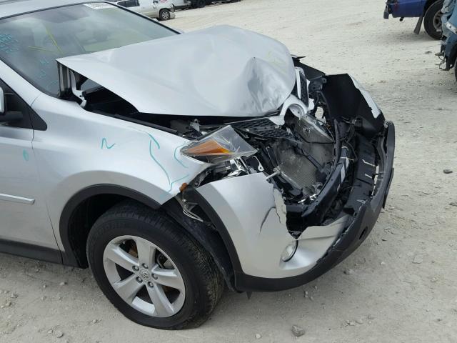 JTMWFREV1D5001345 - 2013 TOYOTA RAV4 XLE SILVER photo 9