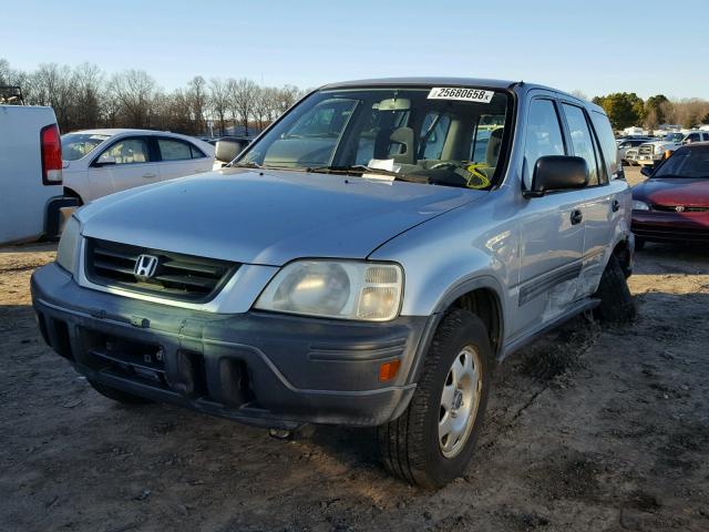 JHLRD1843YC004775 - 2000 HONDA CR-V LX SILVER photo 2