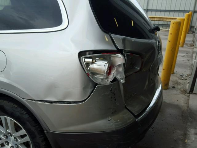 5GAER13778J279321 - 2008 BUICK ENCLAVE CX SILVER photo 9