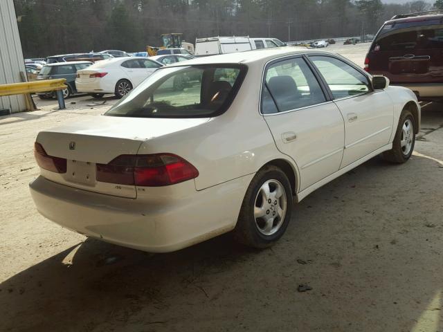 1HGCG5658WA185704 - 1998 HONDA ACCORD EX WHITE photo 4