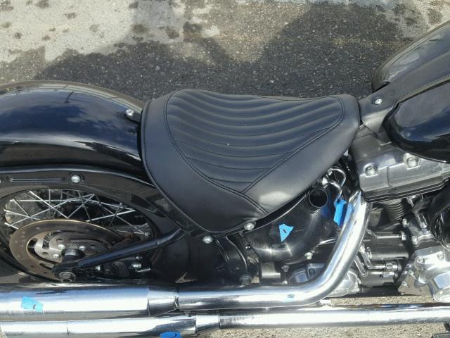 1HD1JRV36HB017442 - 2017 HARLEY-DAVIDSON FLS SOFTAI 黑色 照片 6
