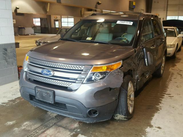 1FMHK8F82BGA55919 - 2011 FORD EXPLORER L GRAY photo 2