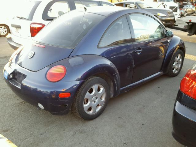 3VWCK21C82M419755 - 2002 VOLKSWAGEN NEW BEETLE 蓝色 照片 4